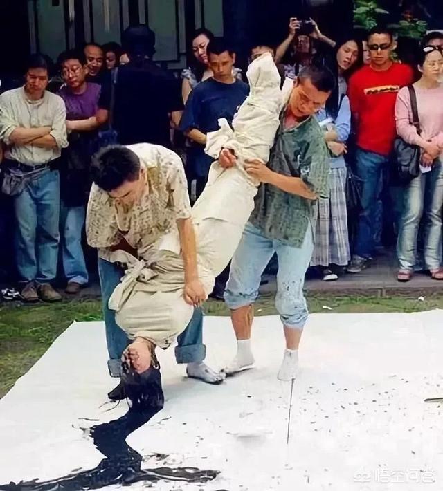 用45斤重的笔写书法的书法家王怀忠的水平怎么样?-惠修网