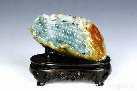 揭阳工翡翠雕刻的特点,揭阳五万能买什么样的翡翠？