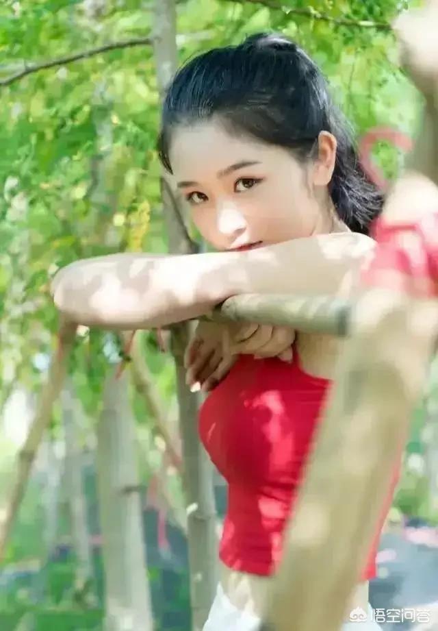 微信女昵称简单大方的:四十岁女人用什么微信昵称
