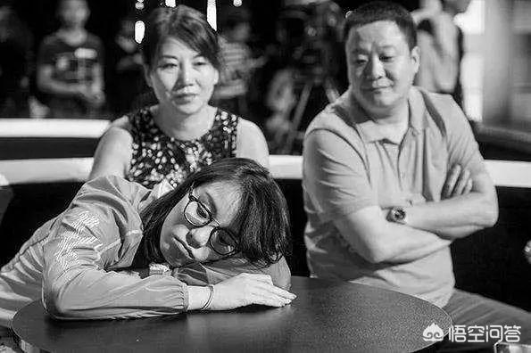 傅园慧爸爸:傅园慧上综艺引质疑，傅爸爸怼网友：还参加气死你，你怎么看？