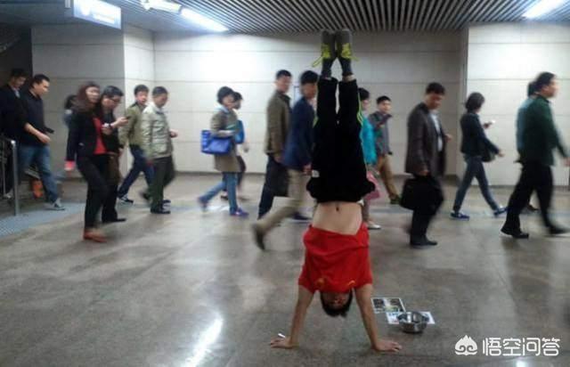 体操世界冠军张尚武为什么会沦落街头卖艺乞讨？他现状如何？