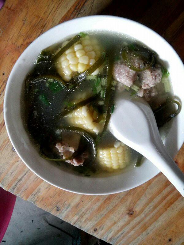 2.海带丝治高血压:海带丝1小碗,草决明15g.