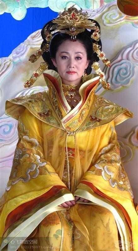 王母娘娘是玉帝的老婆还是母亲呢