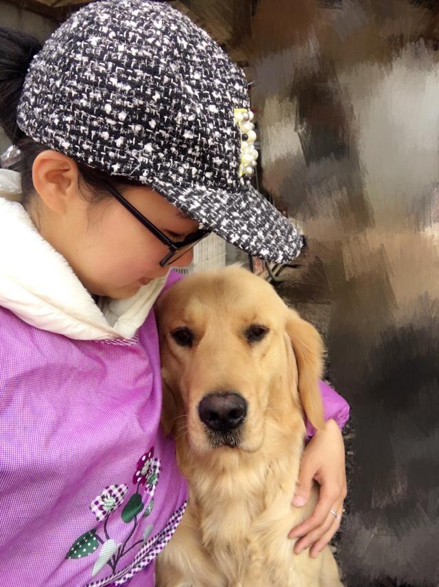 两岁金毛犬价格:我想养一只金毛，金毛一个月大概要花多少钱？ 2岁金毛犬价格