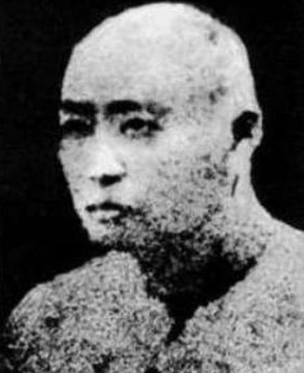 陈子昂简介:陈子昂是武周诗人还是唐代诗人？