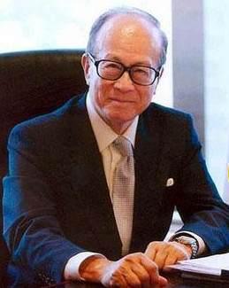 王健林家族:李嘉诚从亚洲首富到现在的亚洲第四, 这表明了什么？