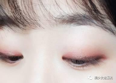 孙佳仁朱智勋:双眼皮一定比单眼皮美么？有哪些单眼皮却很美的明星？