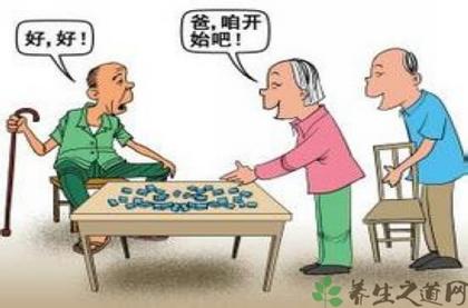 中老年人打麻将会有什么好处？(80岁老人每天玩游戏6小时!)