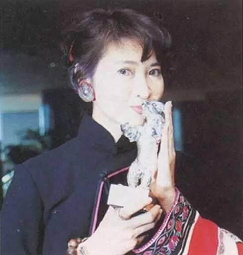 谢贤的女友:跟谢贤分手后得到二千万的coco，如今是什么状态？
