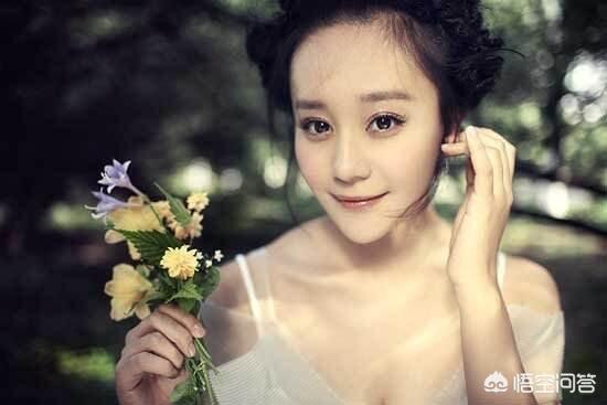 海陆和麦迪娜怎么了:娱乐圈的哪些明星曾经爱的轰轰烈烈，最后却又轰轰烈烈的分手了？