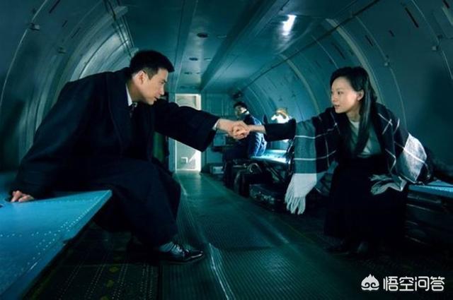 《雪豹》的主角是文章，怎么放着放着就变张若昀了，是换脸了吗？