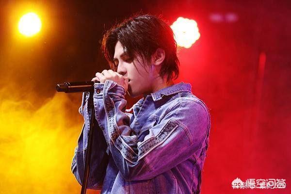 符龙飞得女:你喜欢符龙飞吗？为什么喜欢他？