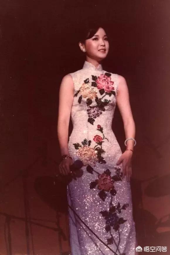 女人适合戴什么玉养人,女性戴翡翠的好处有哪些？