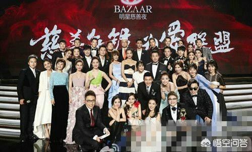何超琼站C位无人敢抢:娱乐圈的明星们都很在意C位吗为什么