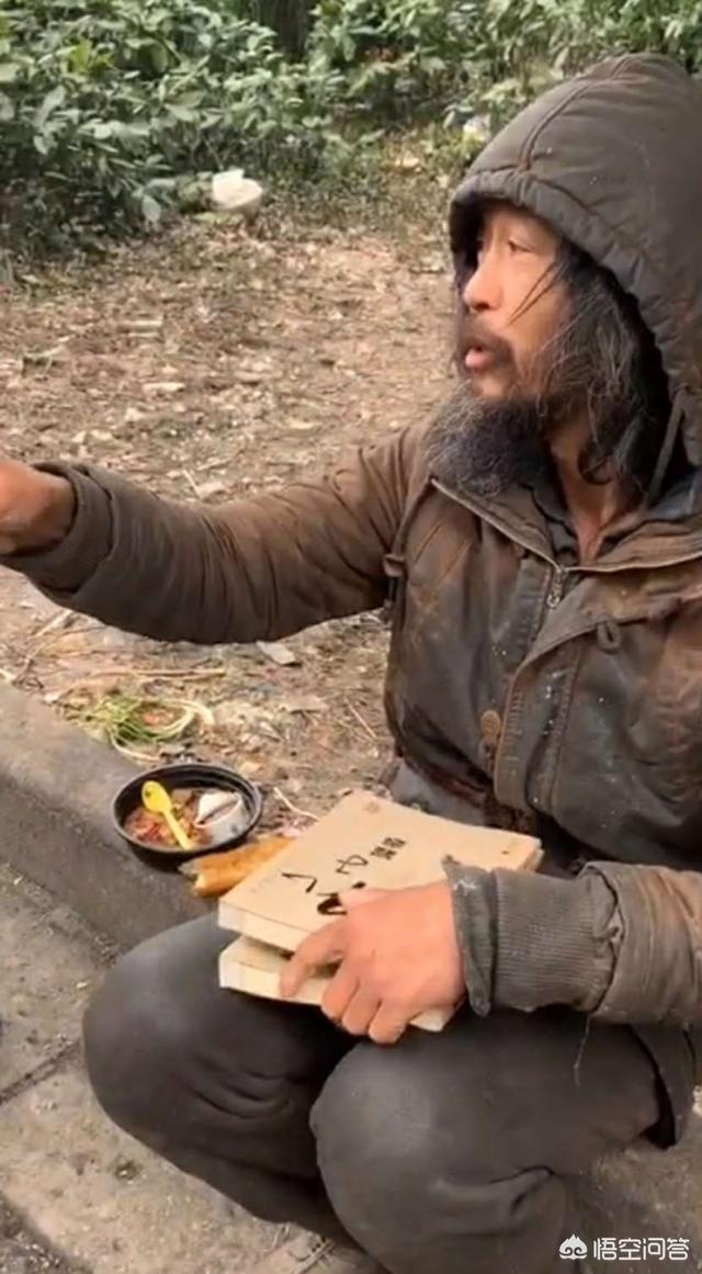 你们知道流浪大师怎么火的吗,又是谁炒作火起来的吗？