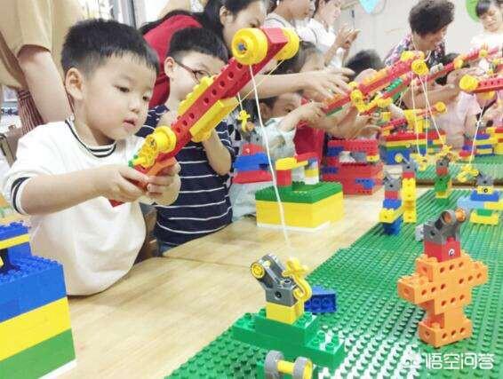 外面培训机构的乐高课怎么样,几岁报比较好？