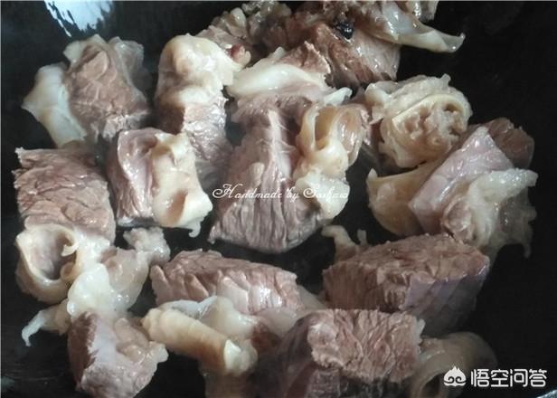 牛肉炖土豆怎么做,怎么做出独特的土豆炖牛腩？