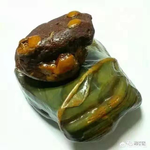 你有自己最喜欢的石头吗？大家拿出来给大家欣赏欣赏？