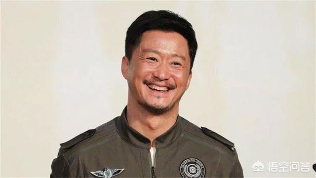爱情维修站:穿上西装的张晋火了之后，为何票房号召力还不如甄子丹吴京呢