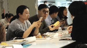 风靡<a href=https://maguai.com/list/256-0-0.html target=_blank class=infotextkey><a href=https://maguai.com/list/256-0-0.html target=_blank class=infotextkey>朋友圈</a></a>的<a href=https://maguai.com/list/48-0-0.html target=_blank class=infotextkey><a href=https://maguai.com/list/48-0-0.html target=_blank class=infotextkey>游戏</a></a>下载:风靡北京的“焦耳食堂”怎么样？