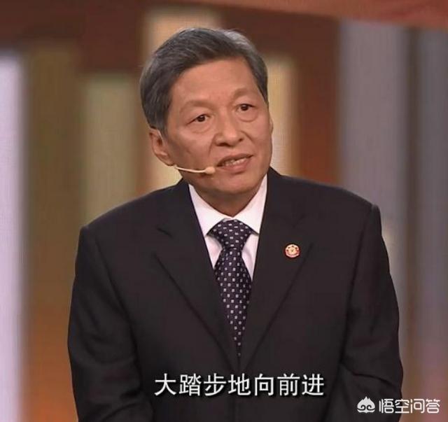 中国人民大学校长:西安交通大学王校长说选大学比选专业重要，你认为呢？