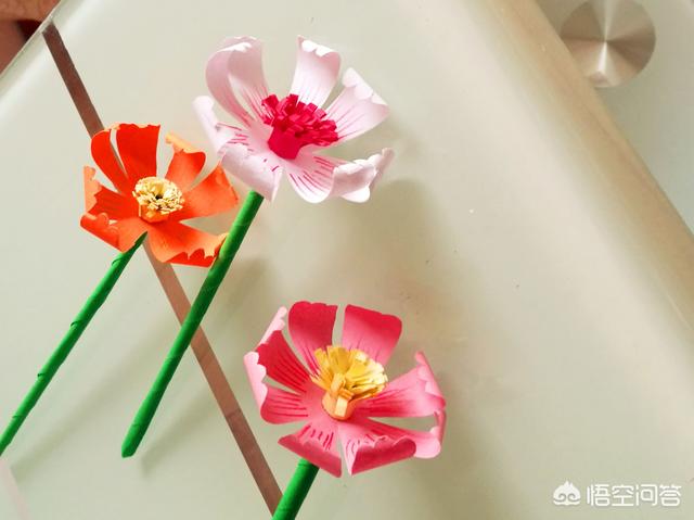 花的手工怎么做,幼儿园手工作业是用卡纸做花,怎么做