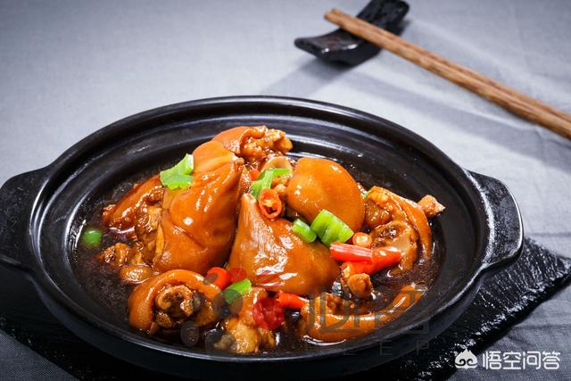 头条问答 - 你觉得黄焖鸡米饭好吃还是黄焖猪脚饭好吃?(13个回答)