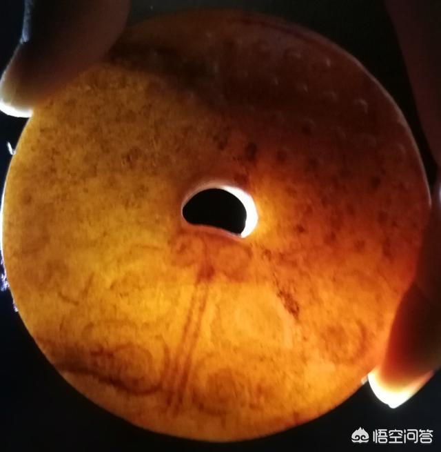 真正的红沁籽料,红沁籽料多少钱一克，价值高吗？