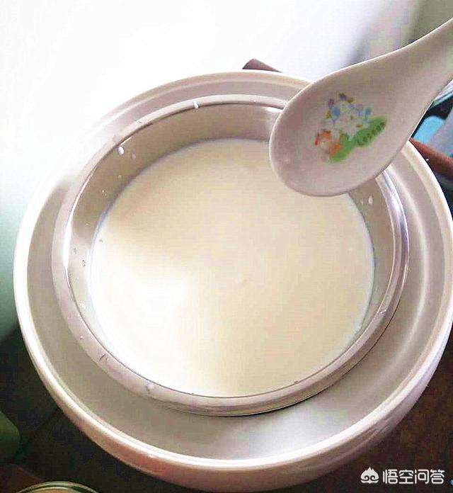 自制酸奶有啥危害，自制酸奶的发酵时间对酸奶有什么影响？