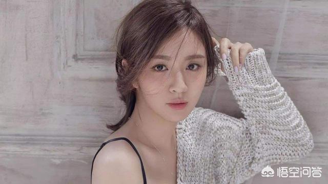 方依依:王晓晨为什么会被网友戏称为“最放得开的演员”？