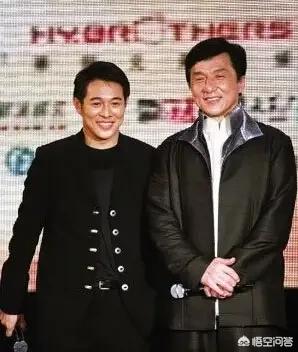 你觉得成龙和李连杰相比,谁在中国的人气更高？为什么？