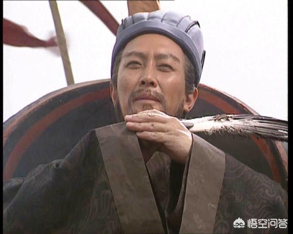 《三国演义》中诸葛亮未出茅庐便知三分天下是算出来的吗？还是有什么推理依据？