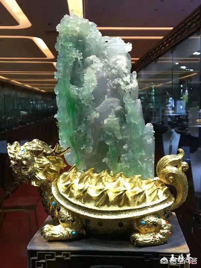 冰糯种翡翠属于什么档次,冰糯种属于翡翠的哪一个档次？