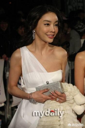 李恩珠自杀:张紫妍自杀至今十年，历经三任总统无人问，谁的责任最大？