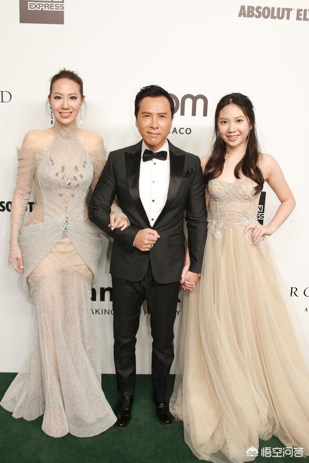 甄子丹老婆:众星在港出席慈善晚宴，为何甄子丹一家愤然离场？