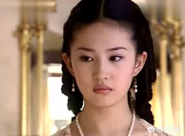 张含韵近照:娱乐圈众多女星，刘亦菲的颜值和气质为何令网友难忘？
