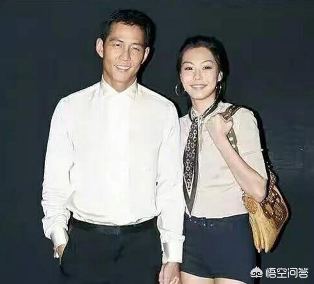 金珍京:“迷笛裙”如何穿出优雅？
