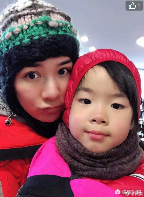 黄奕女儿:黄毅清总是撕前妻黄奕，会对女儿造成什么影响？