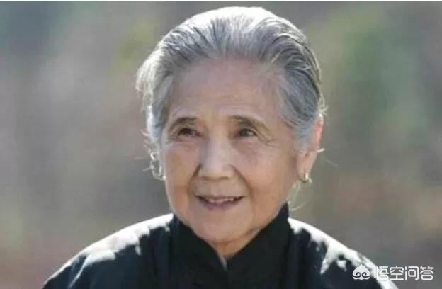 为何90岁高龄的鲁园依旧在拍戏？你觉得她的演技如何？