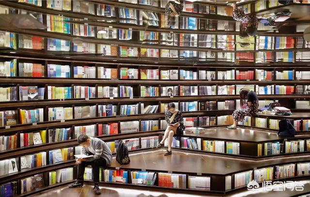 互联网时代实体书店如何破局，实体书店的新春天到了互联网时代，如何来拯救纸质阅读