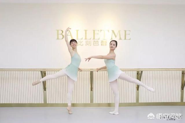 宁静机场跳舞:舞蹈初学者，零基础，二十多岁了，学什么舞蹈好呢