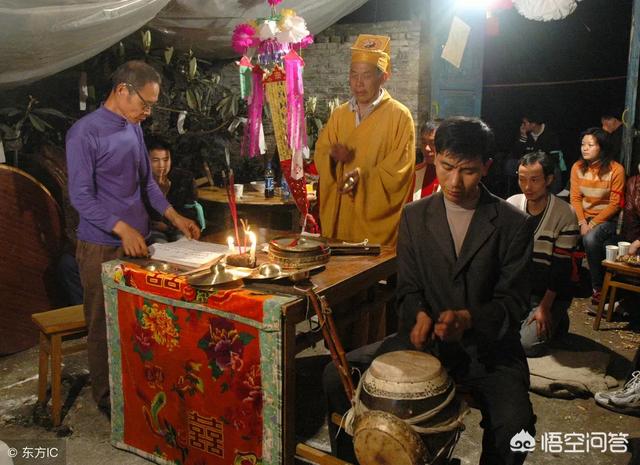 祖传阴宅风水秘诀，在农村，老人亡故后要“打金井”是什么意思有讲究吗