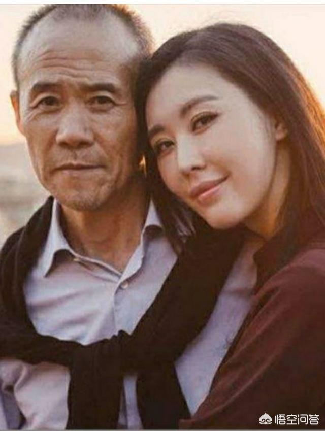 王石老婆:绿地张某婷与王石的田朴珺谁赢谁输？