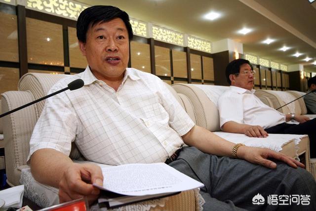 张士平家族:山东首富张士平让权48岁长子接掌集团，你怎么看？