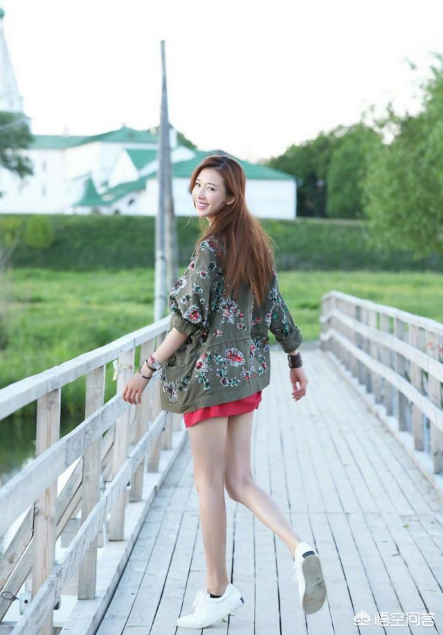 林志玲百花奖礼服:关于林志玲的百花奖礼服，你怎么看？你有什么想说的话？