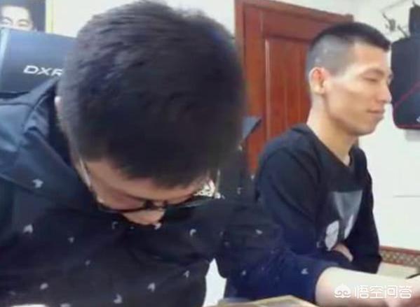 大龙猫 国语:如何看待旭旭宝宝的徒弟大龙猫跳槽到斗鱼？