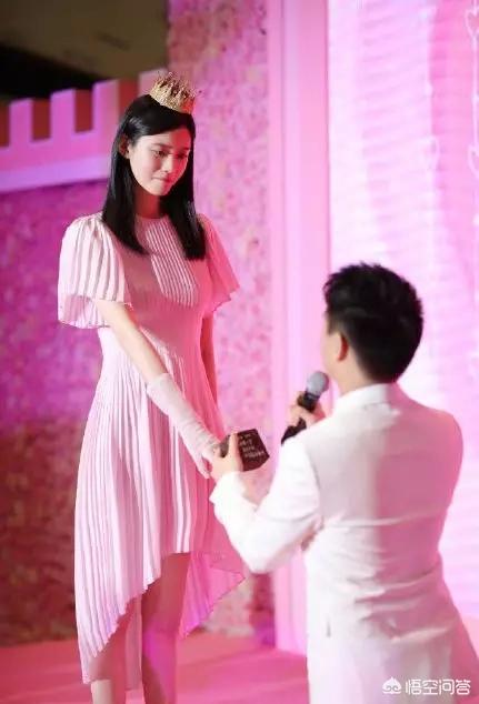 何超莲晒窦骁健身照:窦骁和何超莲有望结婚么？