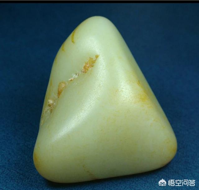 买玉怎么鉴定真假,玉石如何辨别真假？有哪些靠谱的品牌吗？