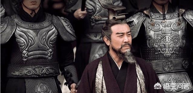 袁绍死后,曹操为什么要去哭丧？