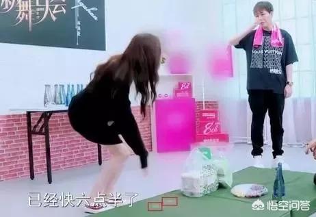 柳岩素颜照曝光:有哪些女明星刚出道时皮肤黑黄，后来突然变很白很白？